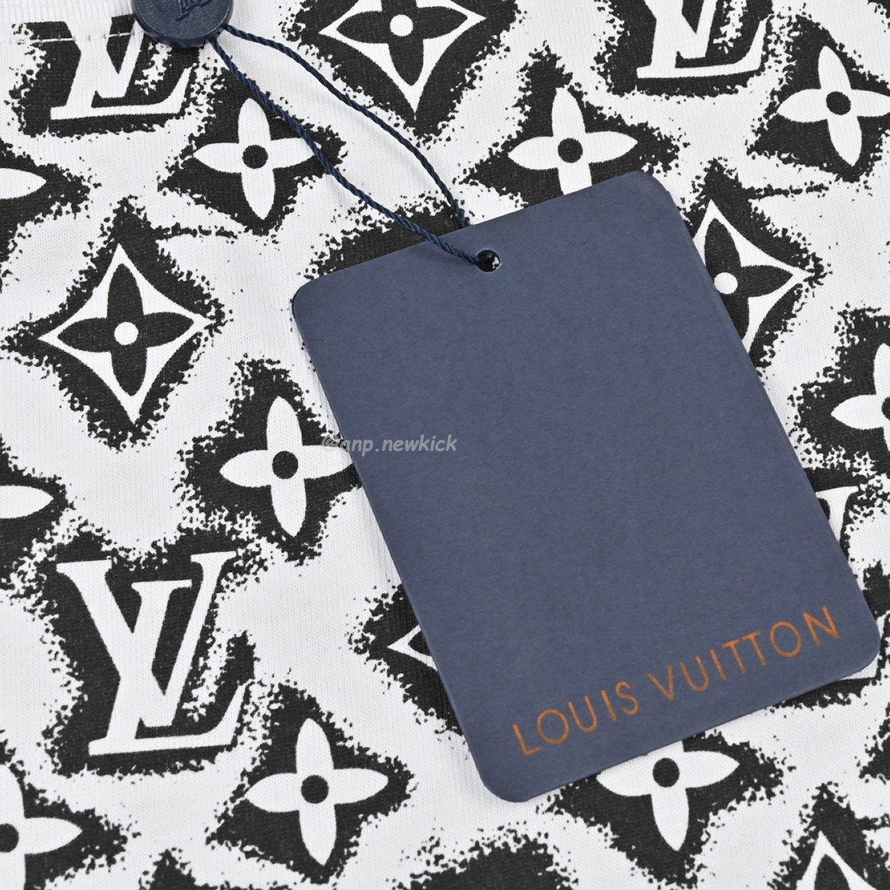 Louis Vuitton Full Print Presbyopia Logo Round Neck Short Sleeved T Shirt (8) - www.newkick.vip